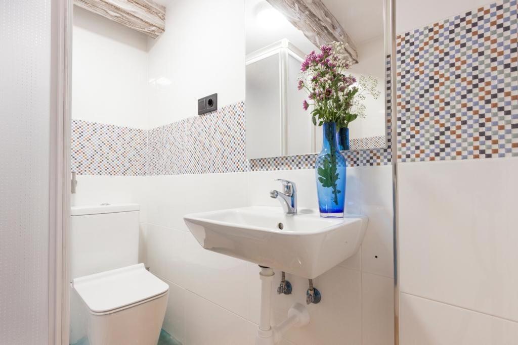 Apartamento Vintage En El Centro De マラガ エクステリア 写真