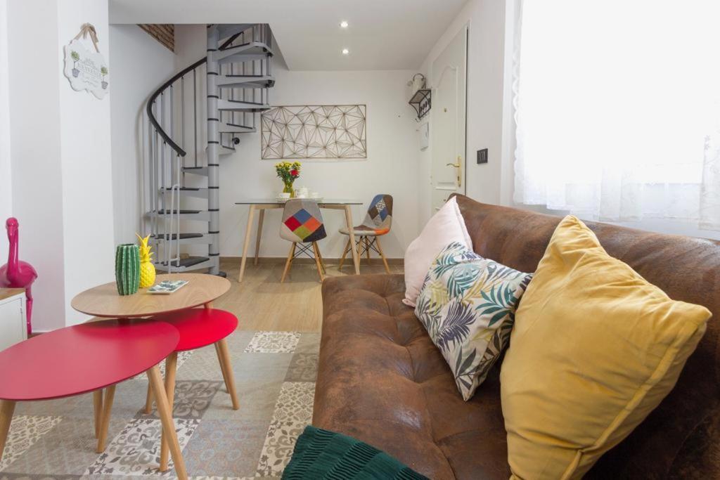 Apartamento Vintage En El Centro De マラガ エクステリア 写真