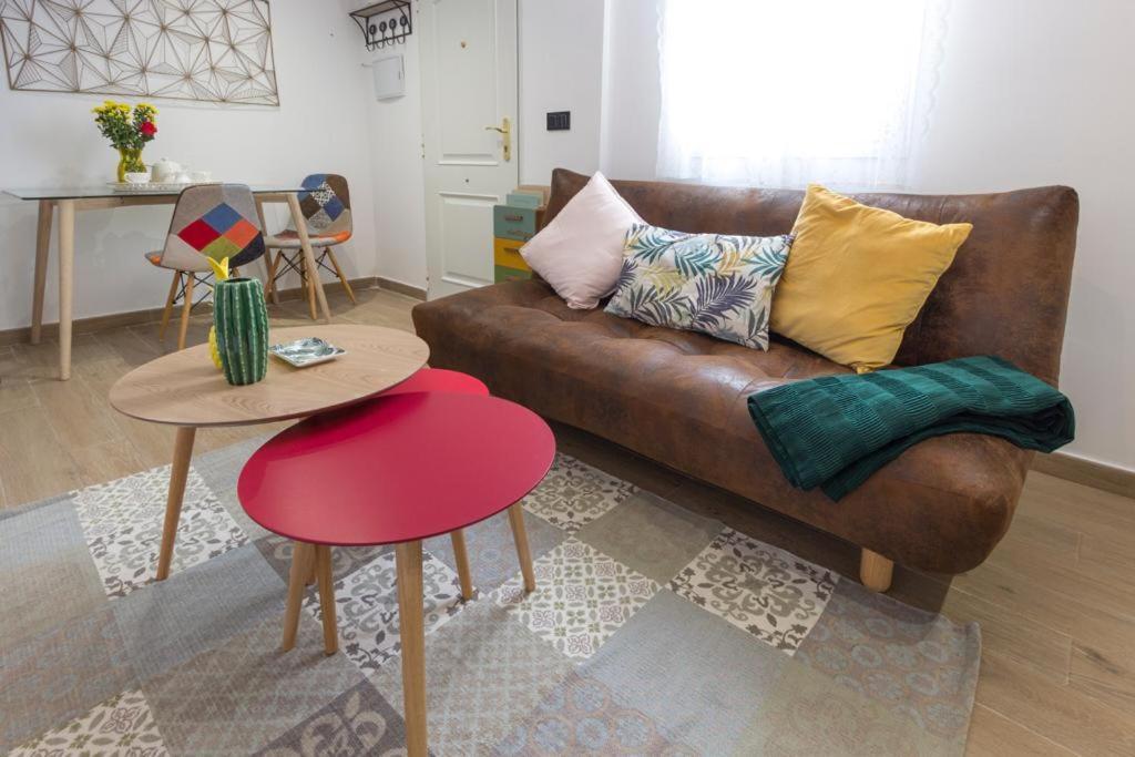 Apartamento Vintage En El Centro De マラガ エクステリア 写真